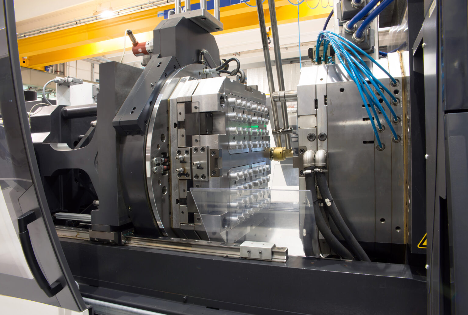 SingleCavity vs. MultiCavity Injection Molding Fast Radius