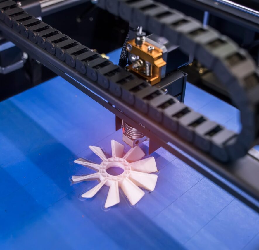 Injection Molding vs 3D Printing All You Need to Know Fast Radius